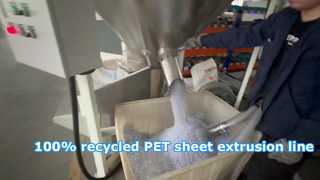 Estrusione di lastre in PET Materiale riciclato al 100%.