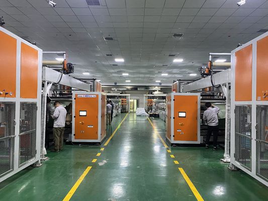 comprare Linea di estrusione lastre in plastica con tavole di calibratura 4 gruppi e capacità di estrusione 350kg/h per spessori 0,5-1,5mm online manufacture