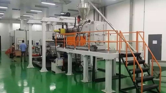 comprare CHINA GWELL Pet Sheet Extrusion Machine utilizzando un design a vite parallele senza processo di cristallizzazione e asciugatura online manufacture