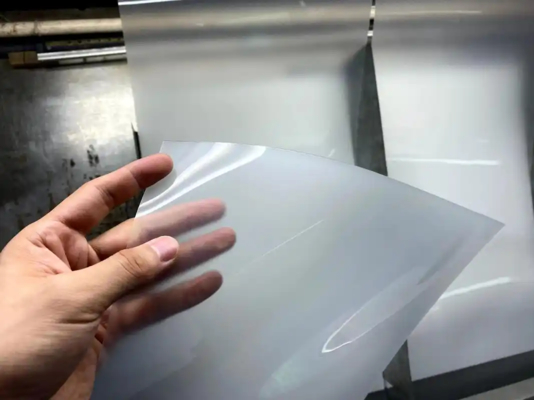 comprare Linea di estrusione per lastre blister PP con 80% di materiale riciclato co-estrusione ABA a 3 strati e larghezza 800-1500mm online manufacture