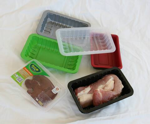 comprare Linea di estrusione di fogli blister in PP con materiale riciclato all'80%, coestrusione a 4 strati e larghezza 800-1500mm per termoformatura online manufacture