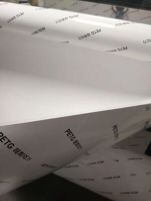 comprare GAG (PETG-APET-PETG) Decorative Sheet Extrusion Line with 600KG/H Output and 0.2-2mm Thickness Range online manufacture