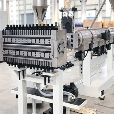 comprare Strato della cavità dei pp che rende a PE della macchina la linea vuota estrusione dell'estrusione del bordo di profilo della cavità online manufacture
